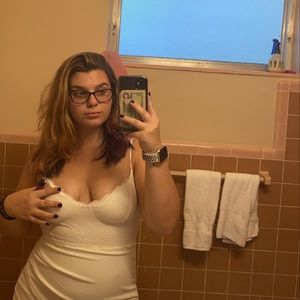 Meet your Posher, Olimpia